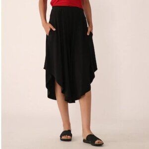 New Marallis Black Wide Leg Capri Cropped Pant Skirt Size Small bin 3E